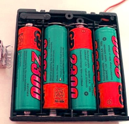 Зарядка аккумулятора батарейками