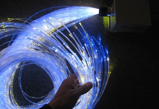 Светящийся оптоволоконный кабель
